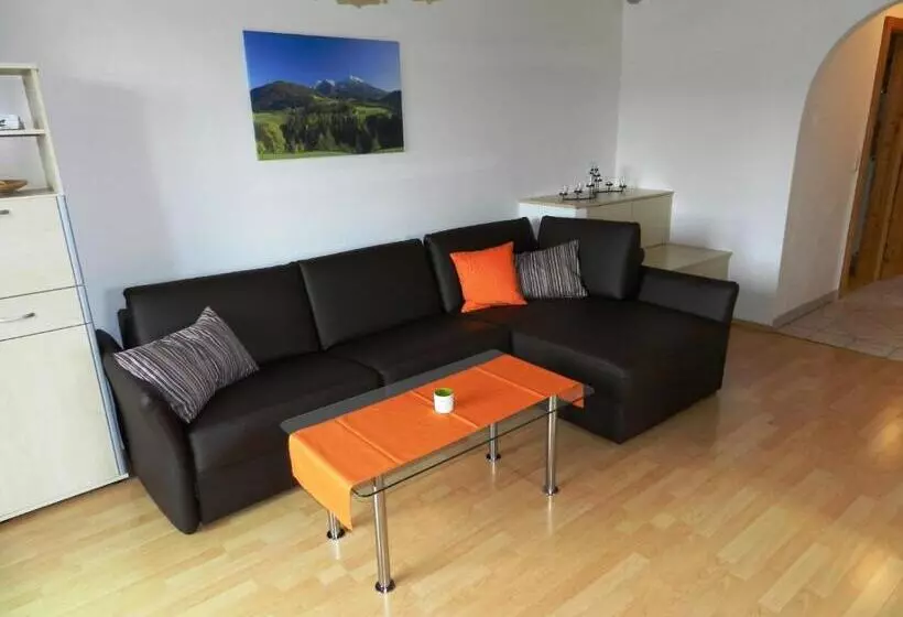 Baby Und Kinderbauernhof Riegler