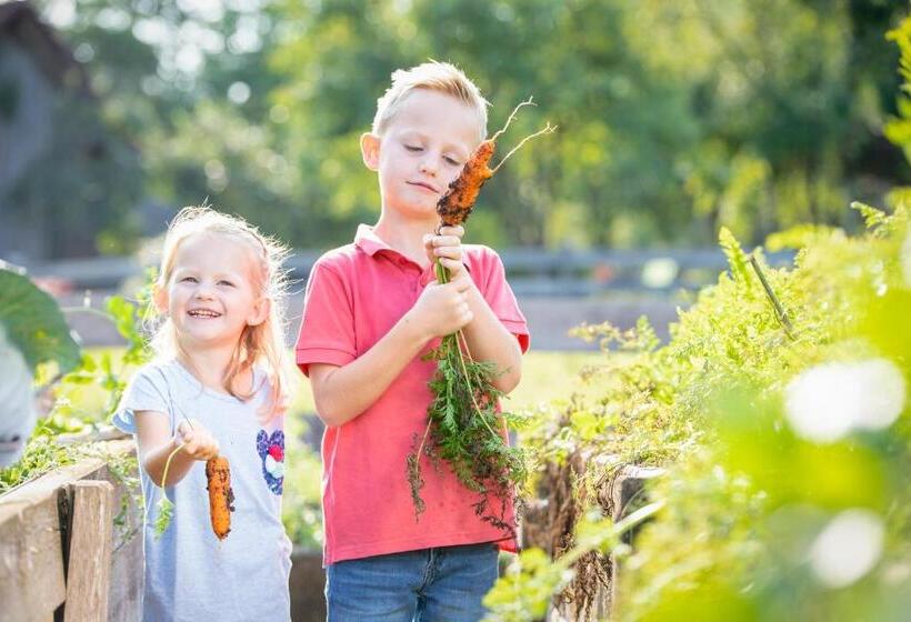 Baby Und Kinderbauernhof Riegler