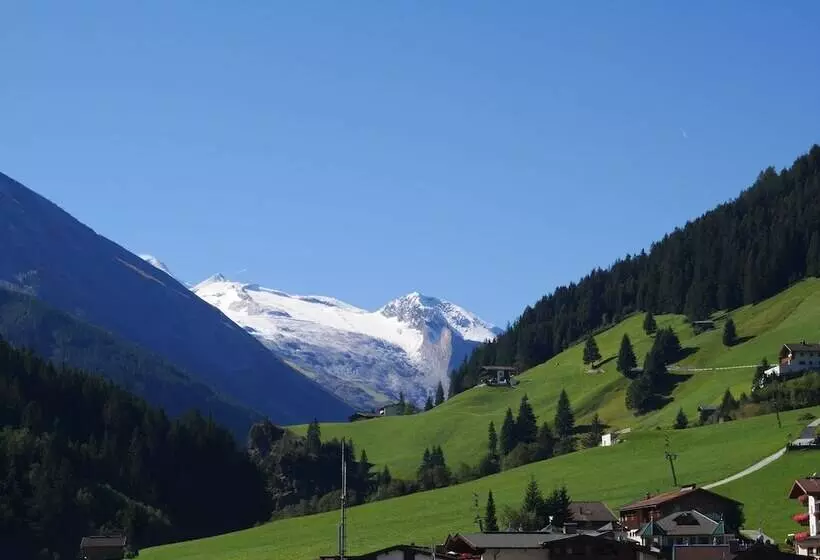 Aamiaismajoitus (B&B) Pension Bergkristall