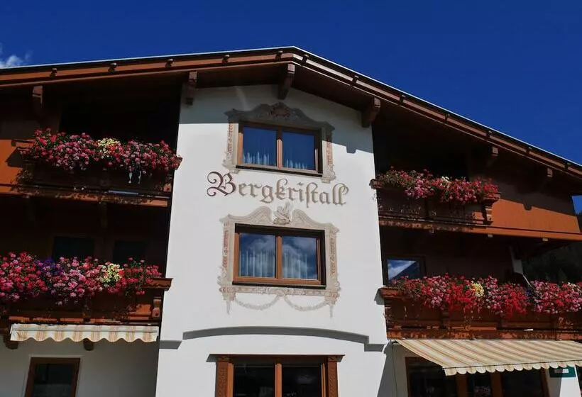 Aamiaismajoitus (B&B) Pension Bergkristall