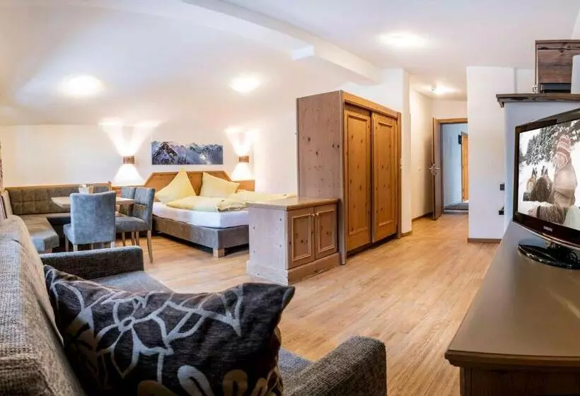 Отель Almhof Reithof Pitztal