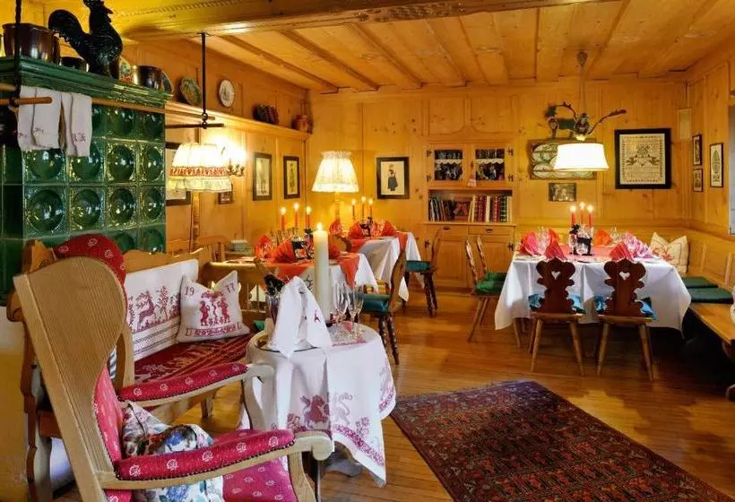 Romantikhotel Almtalhof