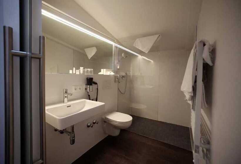 Отель & Appartements Oberhofer