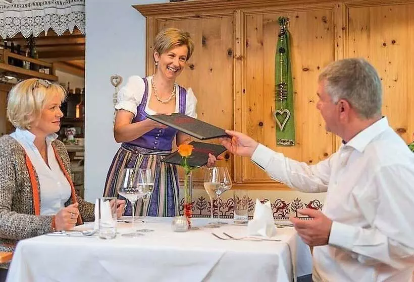 בית מלון כפרי Appartements Restaurant Schwaiger