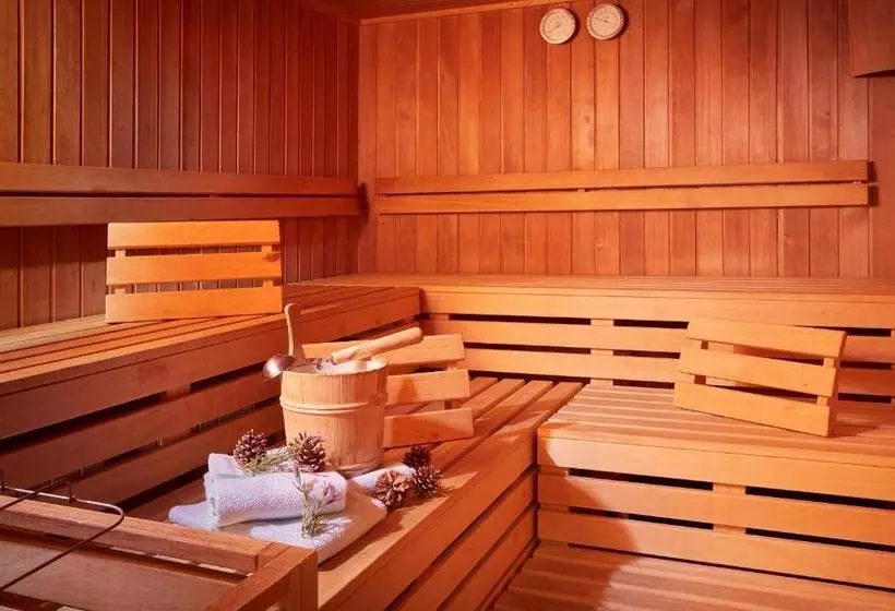 Christina   Ihr Kleinstes 4 Hotel Am Achensee