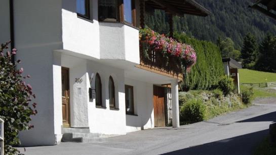 Hotelli Ferienwohnung Rauch