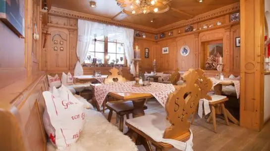 住宿加早餐  Gasthaus Pension Golfvilla