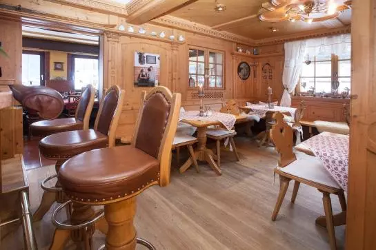 住宿加早餐  Gasthaus Pension Golfvilla