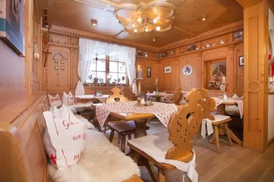 住宿加早餐  Gasthaus Pension Golfvilla