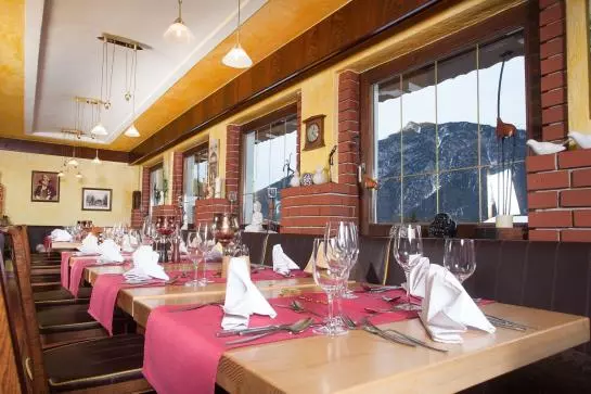 住宿加早餐  Gasthaus Pension Golfvilla