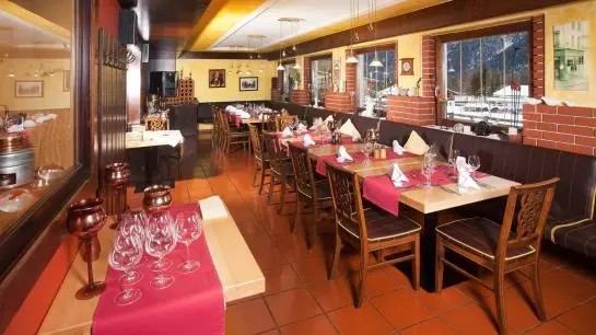 住宿加早餐  Gasthaus Pension Golfvilla