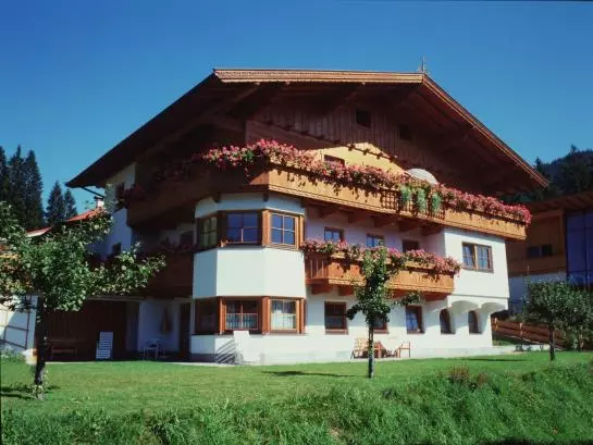 هتل Haus Moosanger
