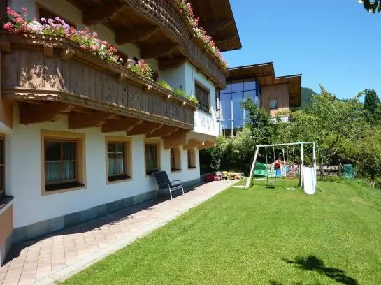 هتل Haus Moosanger