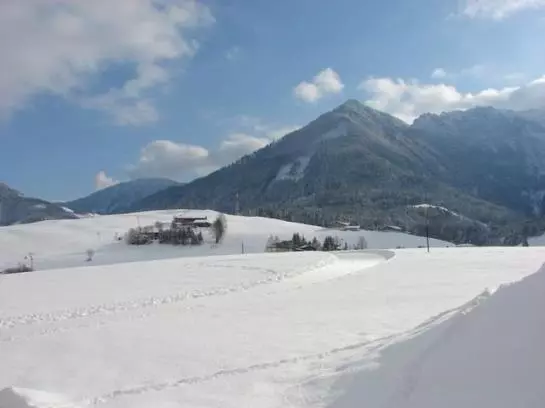 Aamiaismajoitus (B&B) Holzner Pension