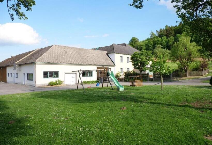 בית מלון כפרי Lugerfarm