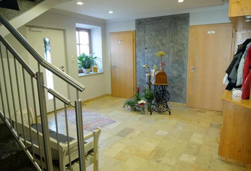 בית מלון כפרי Lugerfarm