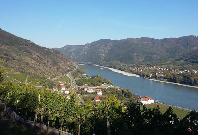 בית מלון כפרי Lugerfarm