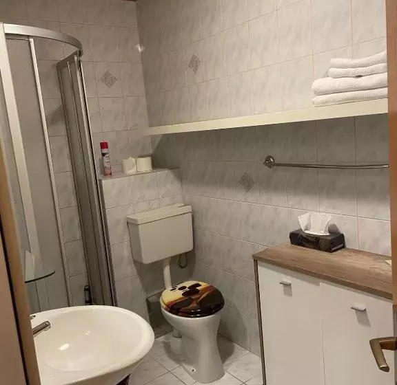 هتل & Restaurant Edelweiss Alpine Lodge