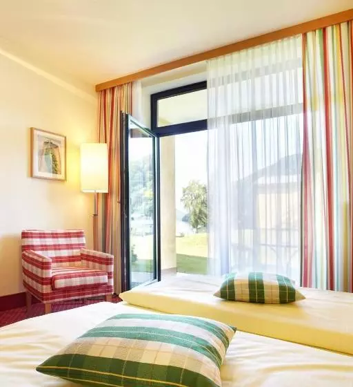 Отель Riverresort Donauschlinge