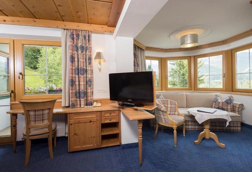 ホテル Silberberger   Wildschönau