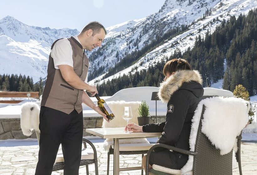 בית מלון כפרי Sonnblick