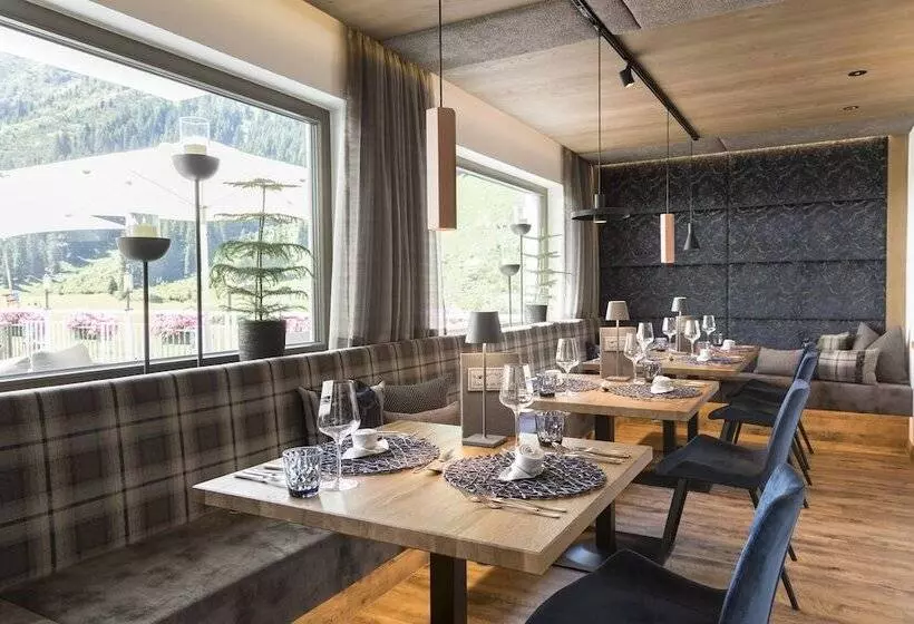 Отель Sonnblick