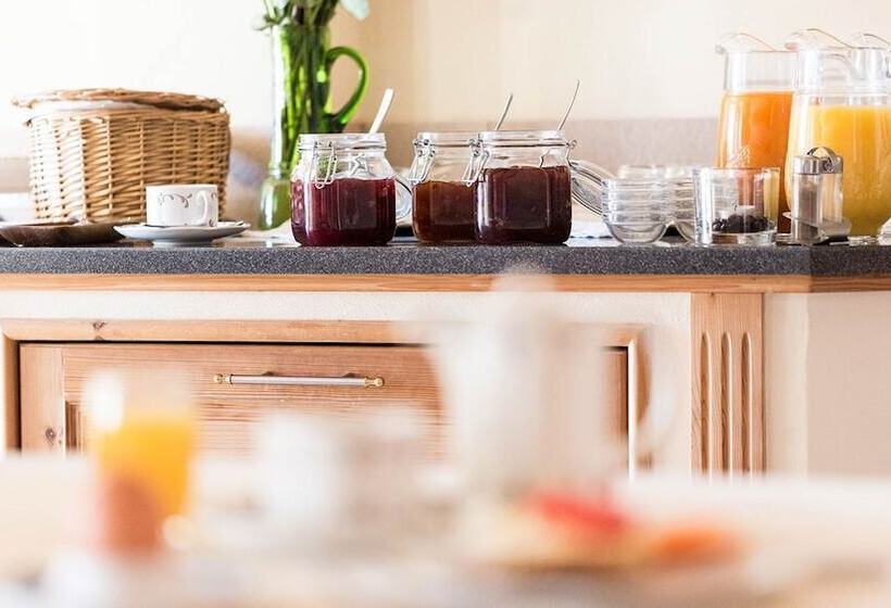 Отель Am Triendlhof