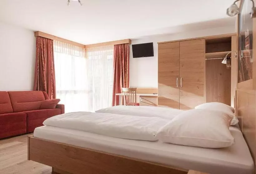 Отель Weissenstein