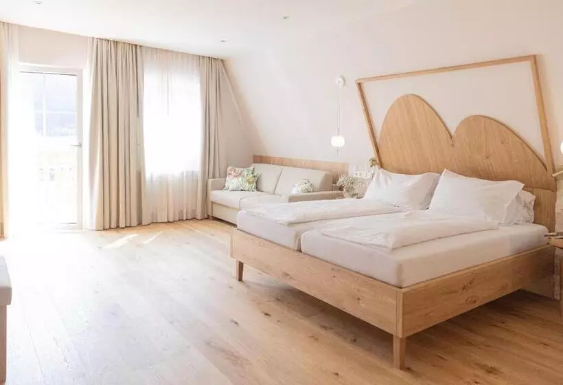 Отель Weissenstein