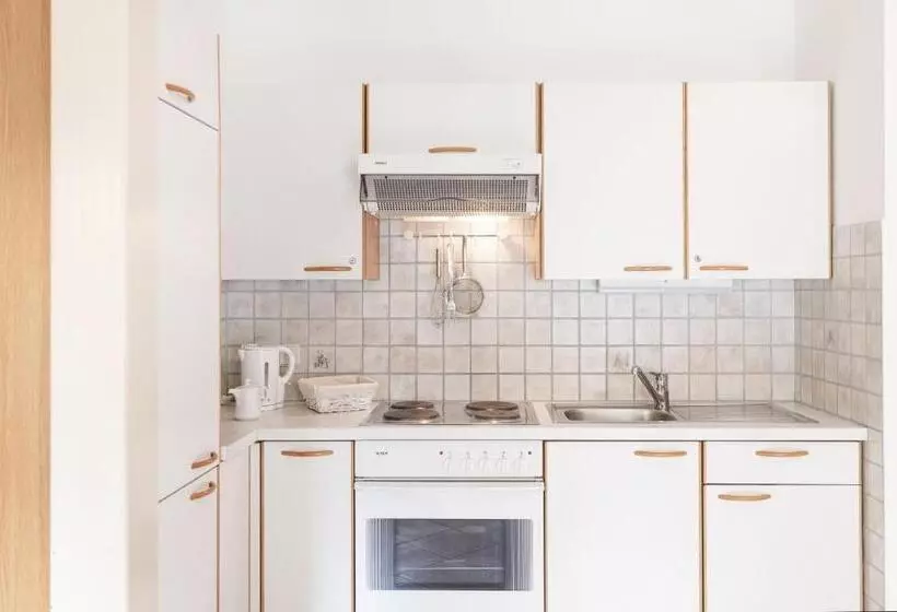 Отель Weissenstein