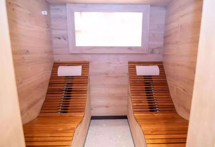 Отель Weissenstein