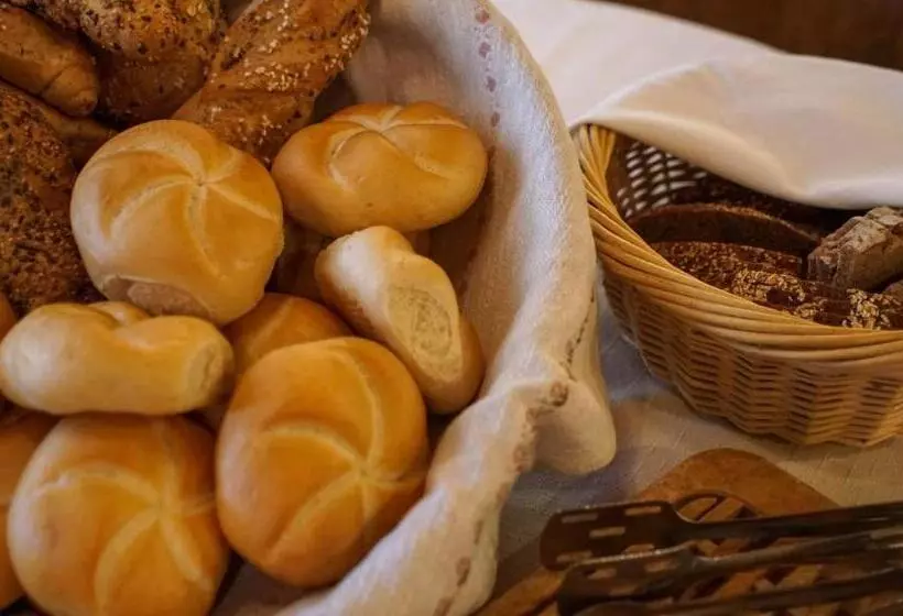 Отель Weissenstein