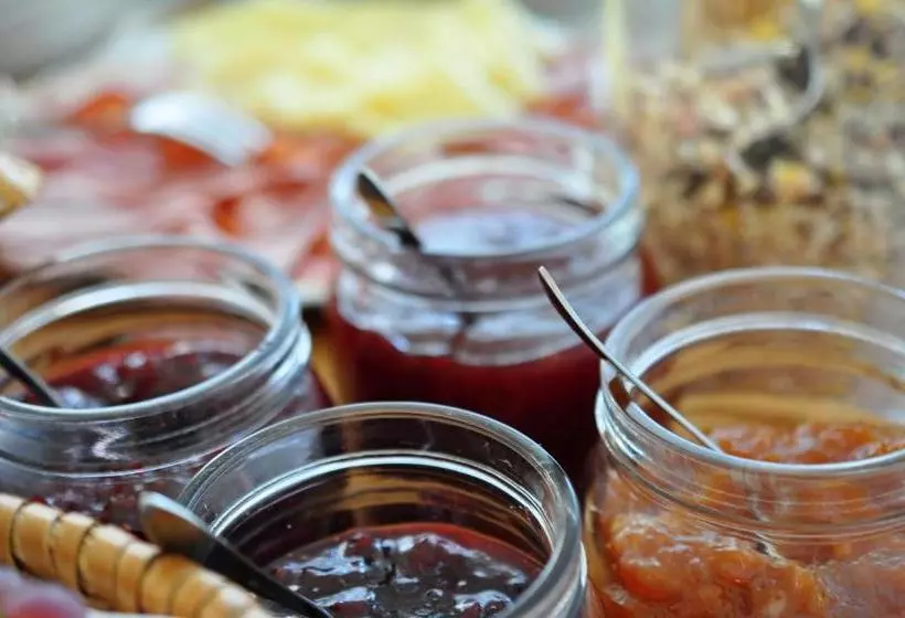 ペンション Gästehaus Hofer