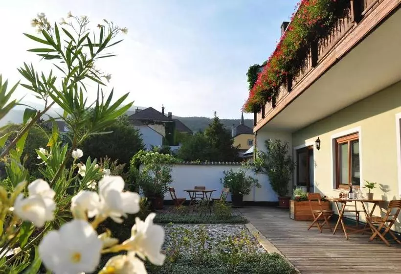 ペンション Gästehaus Hofer