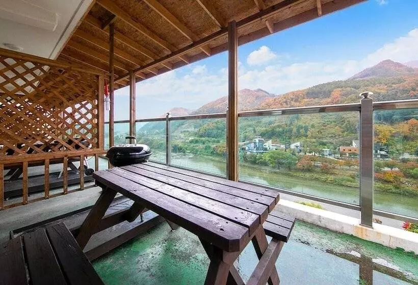 Gapyeong New Castle Pension