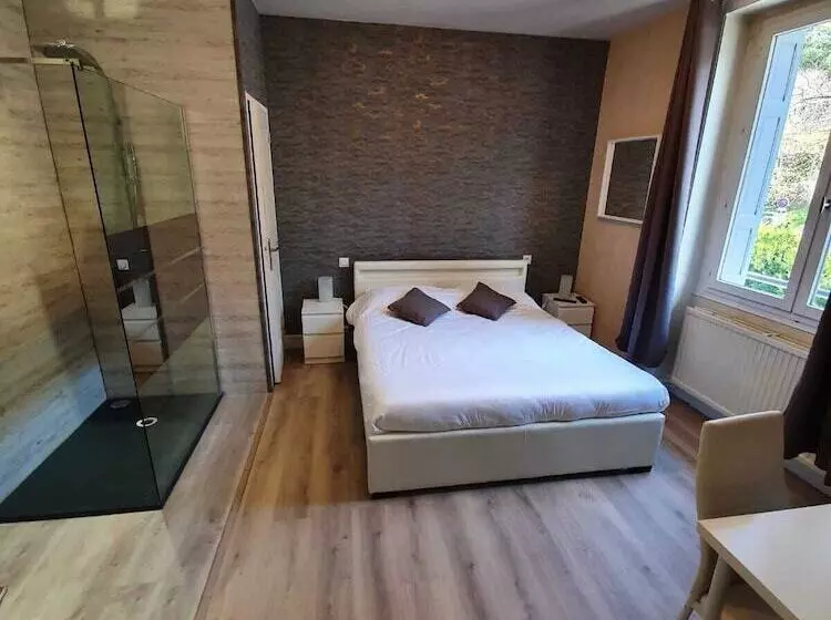تختخواب و صبحانه Le Pavillon Du Lac