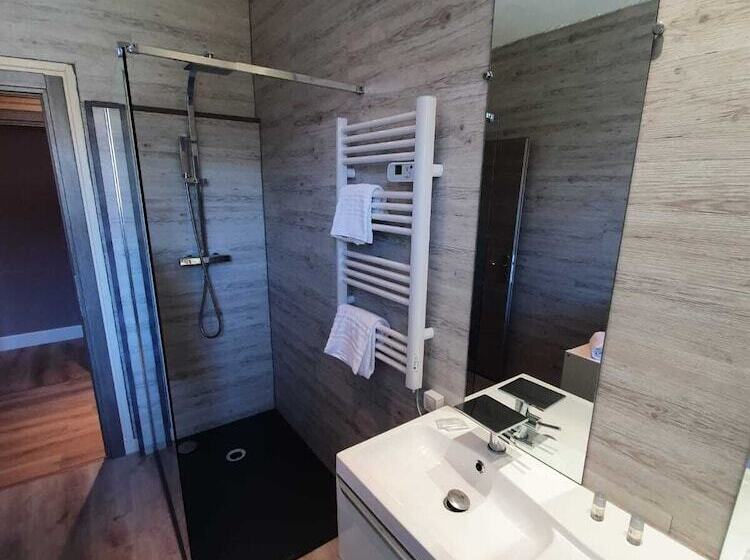 ベッドアンドブレックファースト Le Pavillon Du Lac