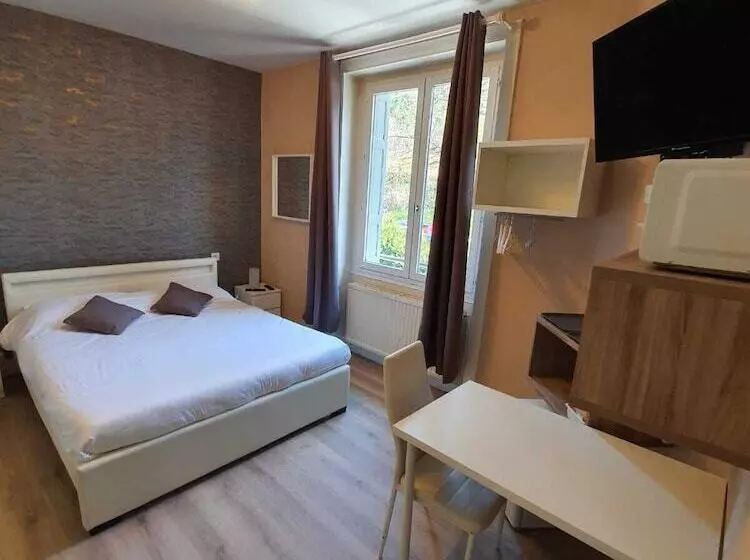 تختخواب و صبحانه Le Pavillon Du Lac