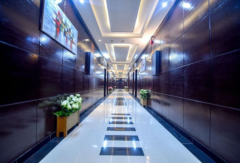 בית מלון כפרי Laylati Al Hamra