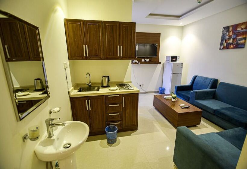 בית מלון כפרי Laylati Al Hamra