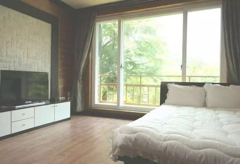 Gapyeong Ongdalsam Pension