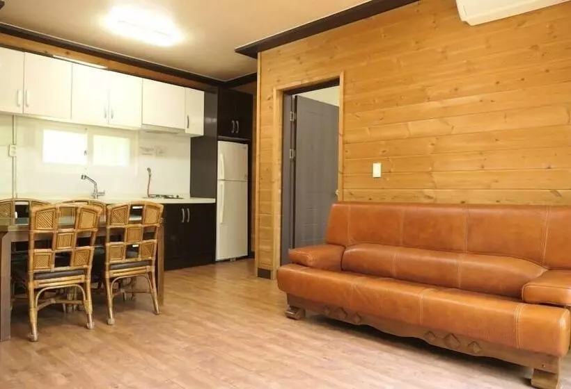 Gapyeong Ongdalsam Pension