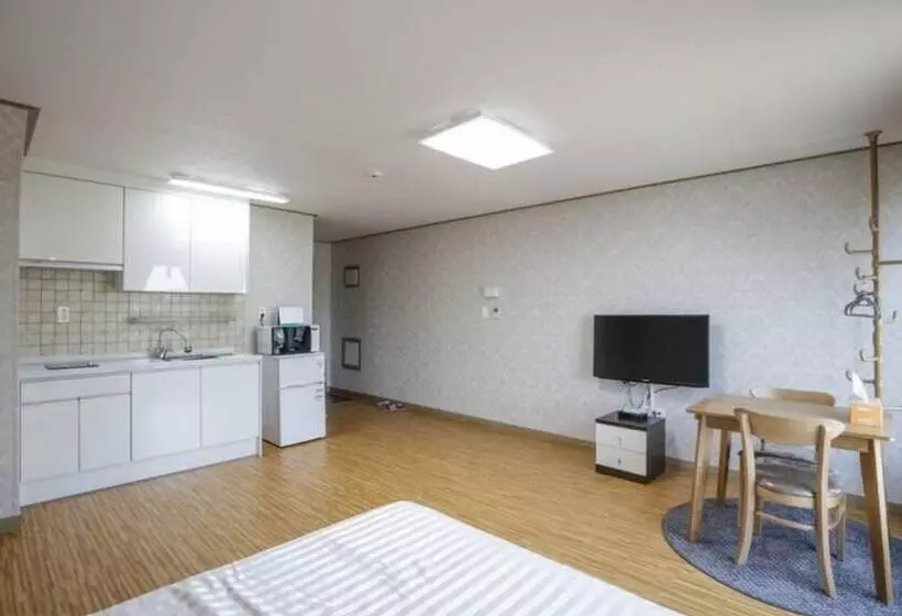 Seogwipo Hesede House Pension