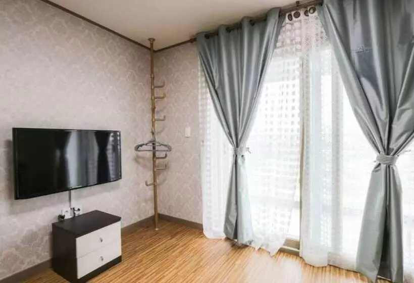 Seogwipo Hesede House Pension