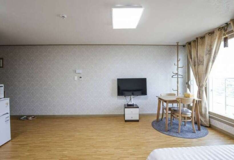 Seogwipo Hesede House Pension