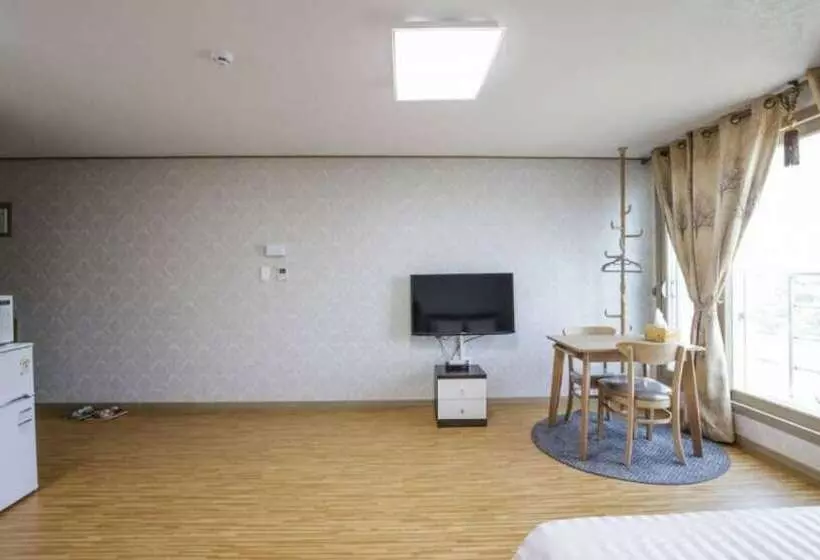 Seogwipo Hesede House Pension