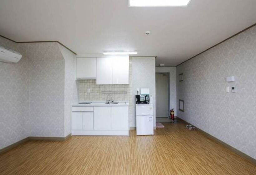 Seogwipo Hesede House Pension