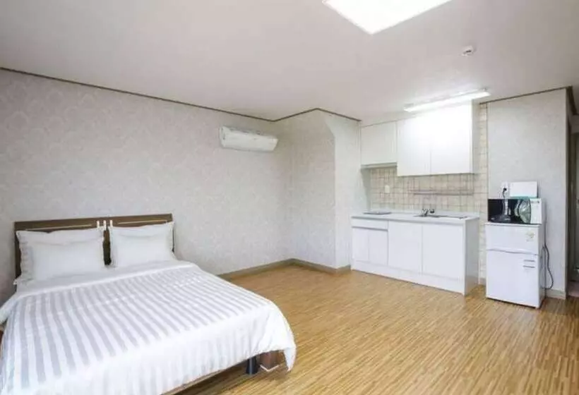 Seogwipo Hesede House Pension