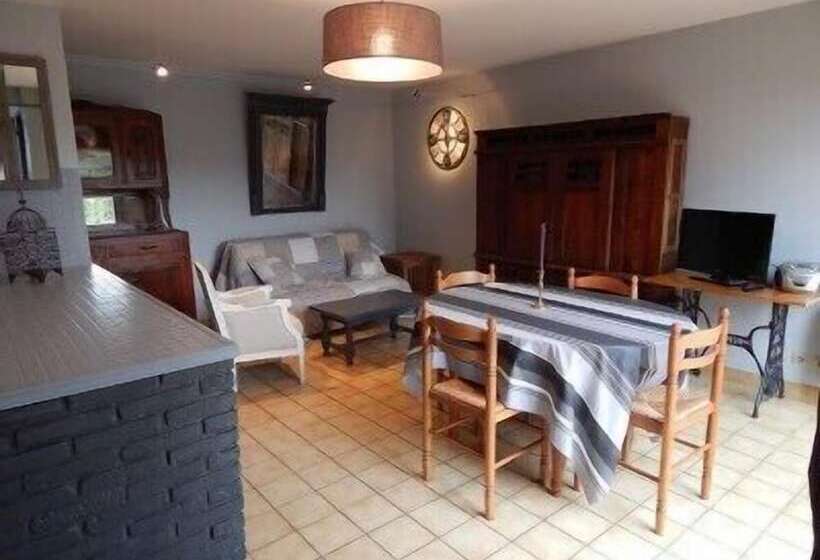 مبيت وإفطار Gîtes Domaine Du Grenier