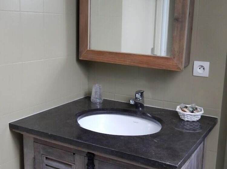 مبيت وإفطار Gîtes Domaine Du Grenier